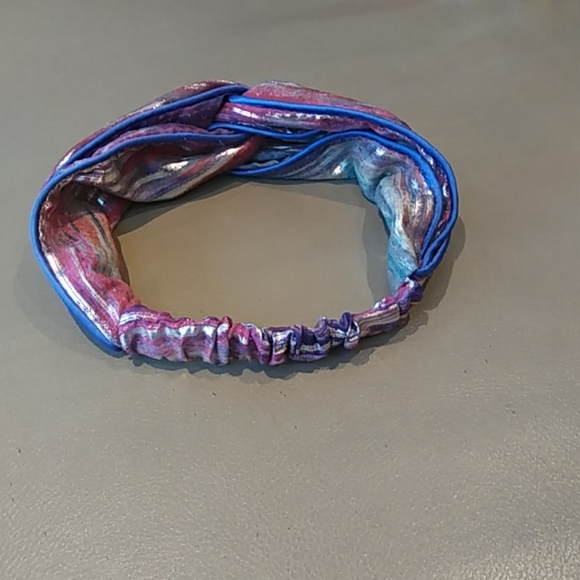 Watercolor Twisted Headband - Picture 3 of 6